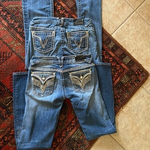 2 pair Vigoss bootcut jeans W 29, L 33. Zippers broken…won’t stay zipped)